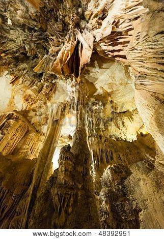 Grotte Des Demoiselles