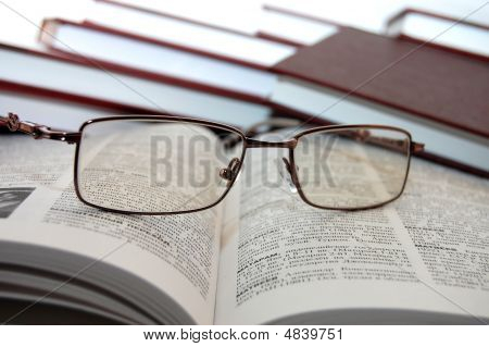 Lentes en libros