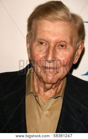 Sumner Redstone at The Museum of Television & Radio's Annual Los Angeles Gala. Regent Beverly Wilshire Hotel, Beverly Hills, CA. 10-30-06