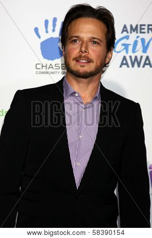 Scott Wolf at the Second Annual American Giving Awards, Pasadena Civic Auditorium, Pasadena, CA 12-07-12