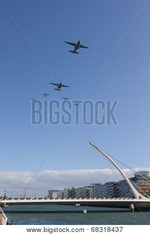 Dublin, Ireland - Sept 15: Flightfest Over Samuel Beckett Bridge In Dublin Ireland On September 15,