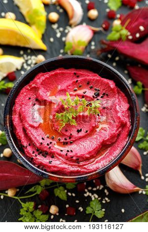 Roasted Beet hummus, creamy and delicious vegan food