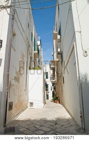 Characteristic alleyway of  Monopoli. Puglia. Southern Italy.
