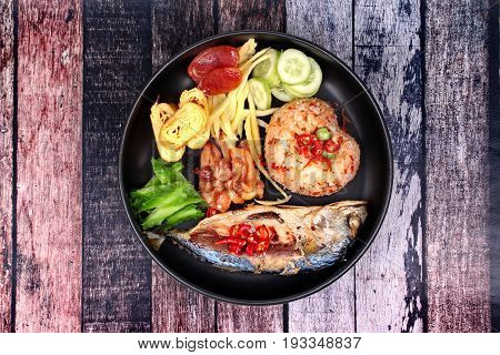 Fried Jasmine Rice With Shrimp Paste Call Kao Klok Kapi .