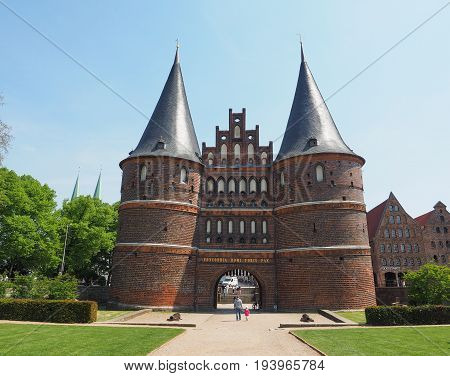 Holstentor (holsten Gate) In Luebeck