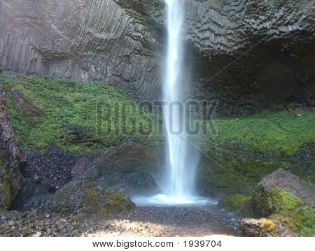 Latourelfalls fond