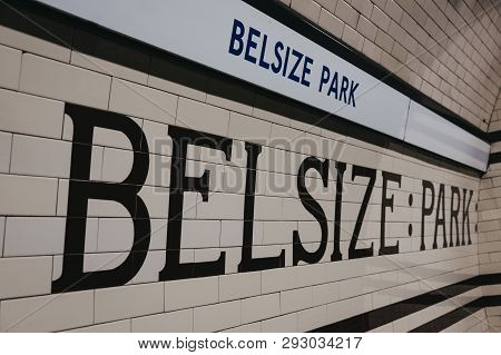 London, Uk - March 23, 2019: Station Name On The Platform Of Belsize Park Underground Station. Londo