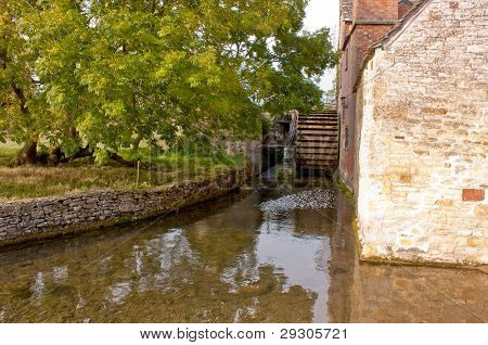 Rueda de molino en Lower Slaughter
