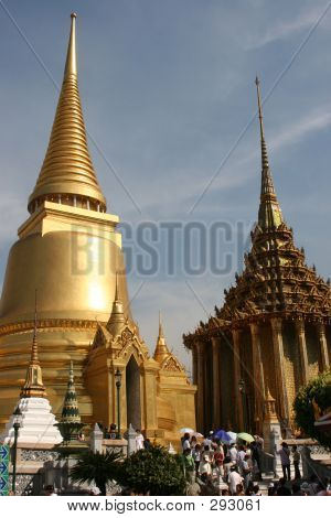 Thepagodaofrelics