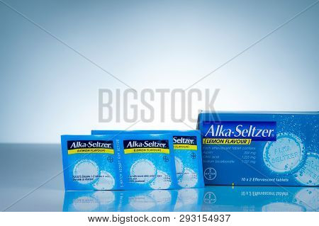 Chonburi, Thailand-october 27, 2018 : Alka-seltzer Lemon Flavour. Aspirin Effervescent Tablets And S