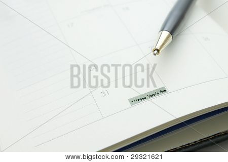 Pen op een boek, Happy New Year