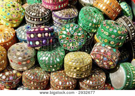 Коробки ювелирных изделий