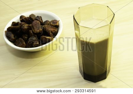 Hushaf - Date Milk, Traditional Ramadan Dish, Cooking, Ingredients, Glass With Date Milk - Khushaf A