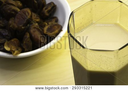 Hushaf - Date Milk, Traditional Ramadan Dish, Cooking, Ingredients, Glass With Date Milk - Khushaf A