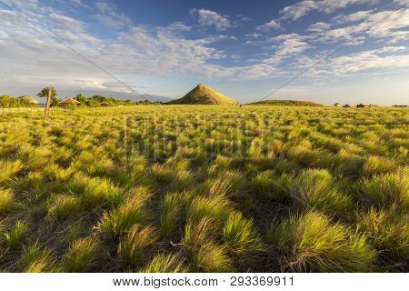 Side Light Sun On Savanna Kenawa With Beautiful Mountain View