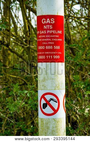 Didcot, United Kingdom, March 28th 2019:- Warning Signs Near Didcot Power Station Warning Of The Hig
