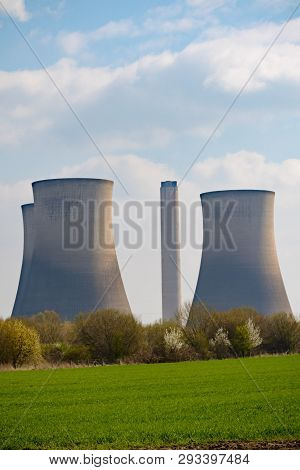 Didcot, United Kingdom, March 28th 2019:- The Cooling Towers Of Didcot  Power Station In Oxfordshire