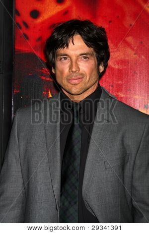 LOS ANGELES - JAN 25: Jason Gedrick anländer till den 