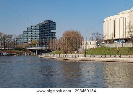 Bydgoszcz, Kujawsko-pomorskie / Poland - April, 4, 2019: A Modern Building In A Large City In Centra