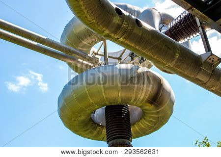 The Experimental Science Setup Cascade Transformers, Technology