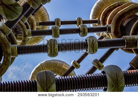 The Experimental Science Setup Cascade Transformers, Technology