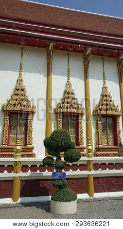 Wat Tongchai Temple Complex In Phetchaburi