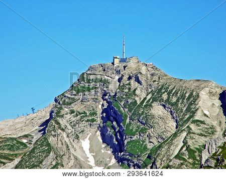 The Beautiful And Dominant Alpine Peak Of Säntis (santis Or Saentis) In Alpstein Mountain Range - Ca
