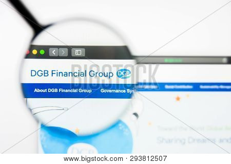 Los Angeles, California, Usa - 5 April 2019: Illustrative Editorial Of Dgb Financial Group Website H