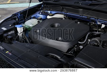 Volvo Xc40, Compact Suv