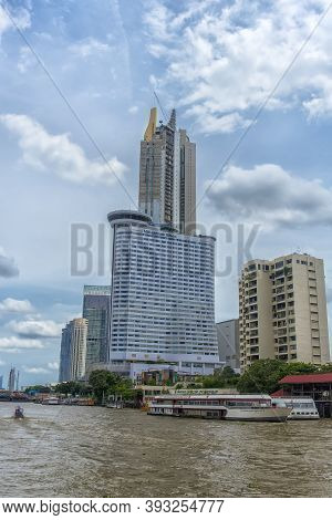 Bangkok.thailand - 20,08,2018 :bangkok City With Sunset Sky And Chao Praya River.bangkok Thailand