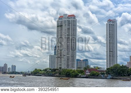 Bangkok.thailand - 20,08,2018 :bangkok City With Sunset Sky And Chao Praya River.bangkok Thailand