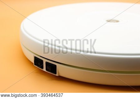 Rotary Table For Product Photography With Selective Focus