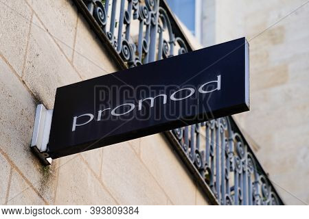 Bordeaux , Aquitaine / France - 11 01 2020 : Promod Store Text And Logo Sign Front Of Shop Specializ