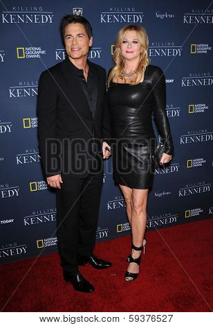 LOS ANGELES - NOV 04:  Rob Lowe & Sheryl Berkoff arrives to the 