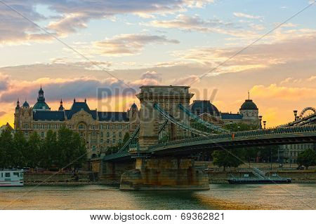 View of Secheni Bridge at sunrise Budapest