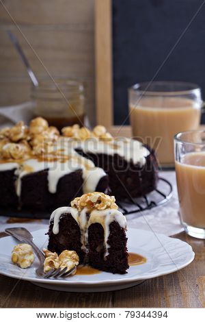 Chocolate cake with cream glaze and caramel