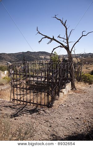 Vecchio cimitero occidentale