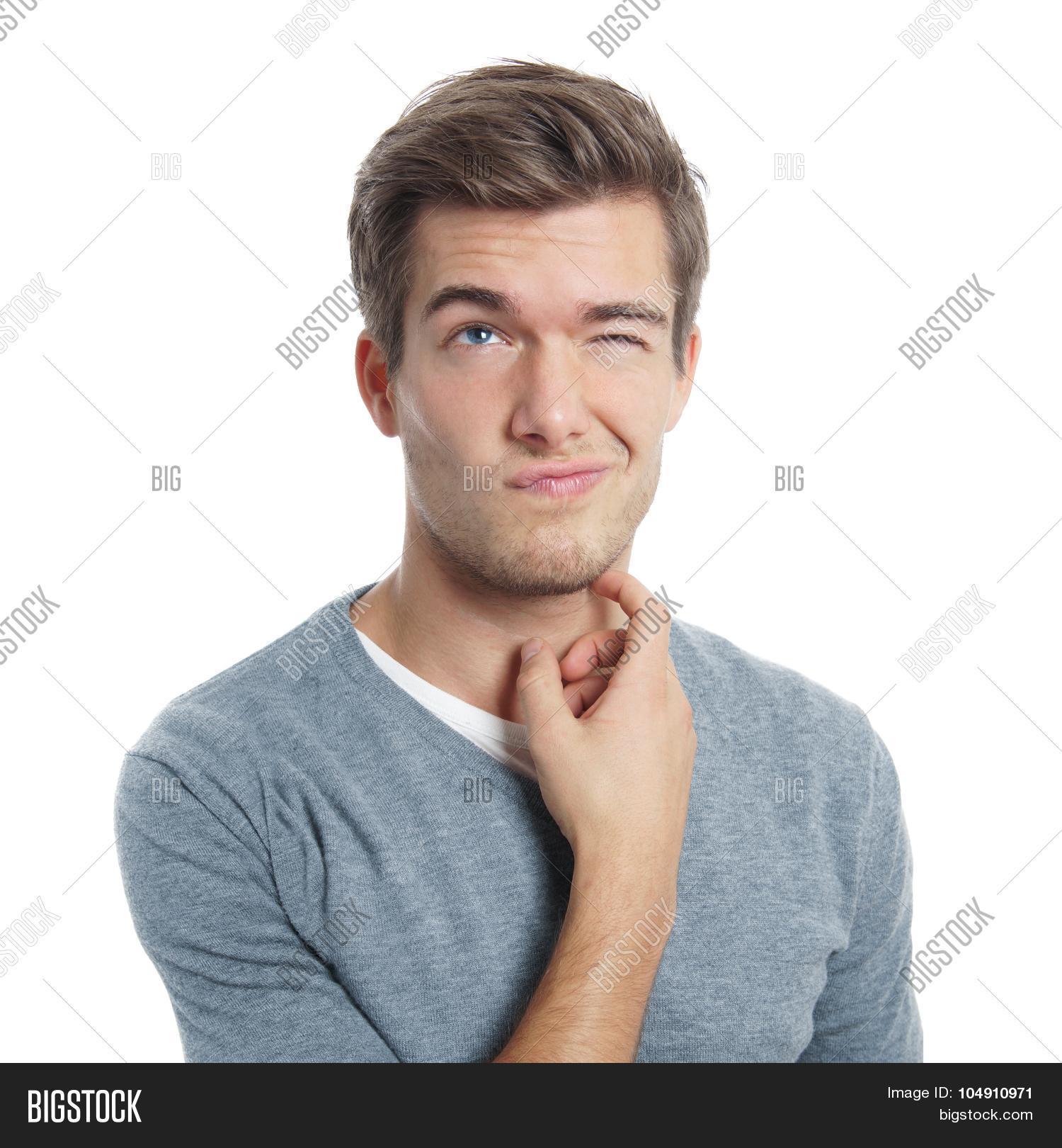 Почесывание затылка. Чешет затылок. Удивленный мужчина. Человек чешет затылок. Scratching you head means you are.