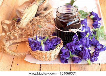 Anchan Flowering Water And Fresh Anchan Flowers Purple.