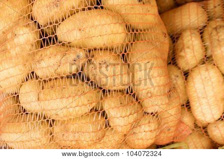 potatoes in net packing
