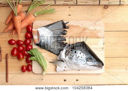 Salmon Head And Salmon Tailfin For Cooking.