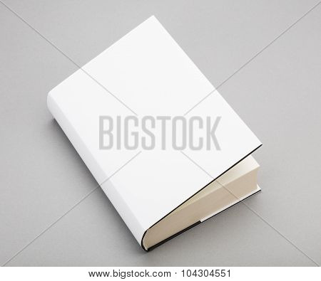 Blank Book White Cover 6 X 8,5 In