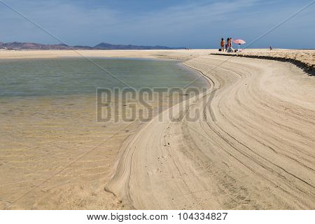 Playas De Sotavento, Fuerteventura, Editorial