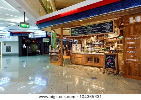 DUBAI, UAE - SEPTEMBER 08, 2015: restaurant in Dubai Airport. There are a lot of restaurants, bars, cafes and shops in Dubai International Airport. Almost all of them are open twenty-four hours.