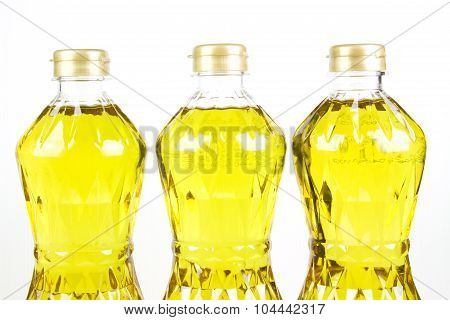Three Bottles Oil Of Refined Palm Olein From Pericarp
