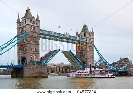 LONDON, UK - APRIL15, 2015: Tower bridge open