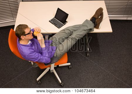 fast food in the office - hamburger eater reaction