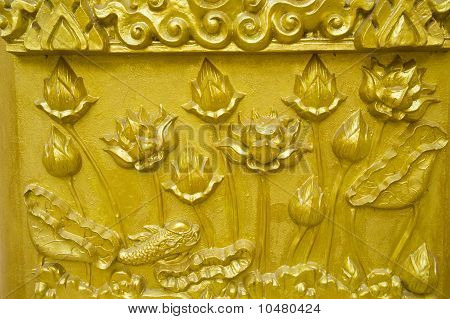 Golden Lotus scultura