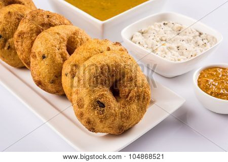 sambar vada and chutney, south indian food