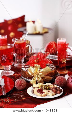 Biscotti di Natale con Marchpane torta e vino Punch